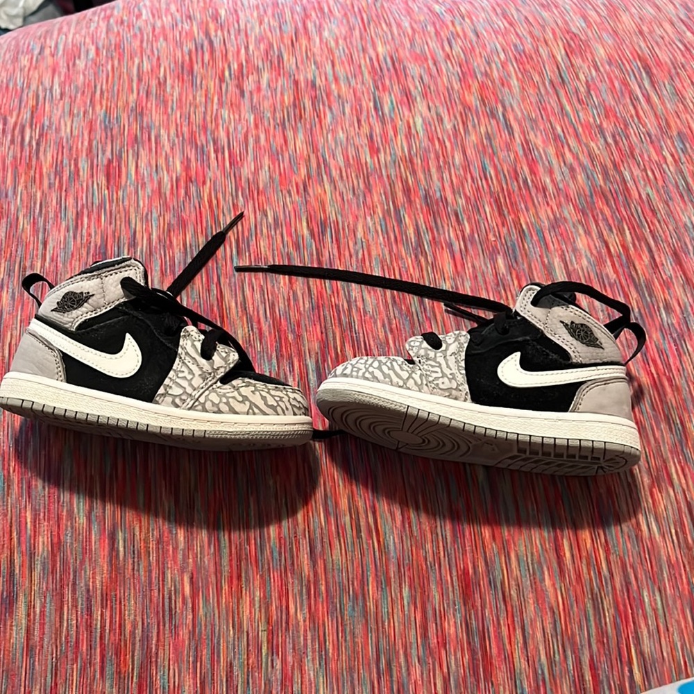 Jordan Mid 1 SE size 8c